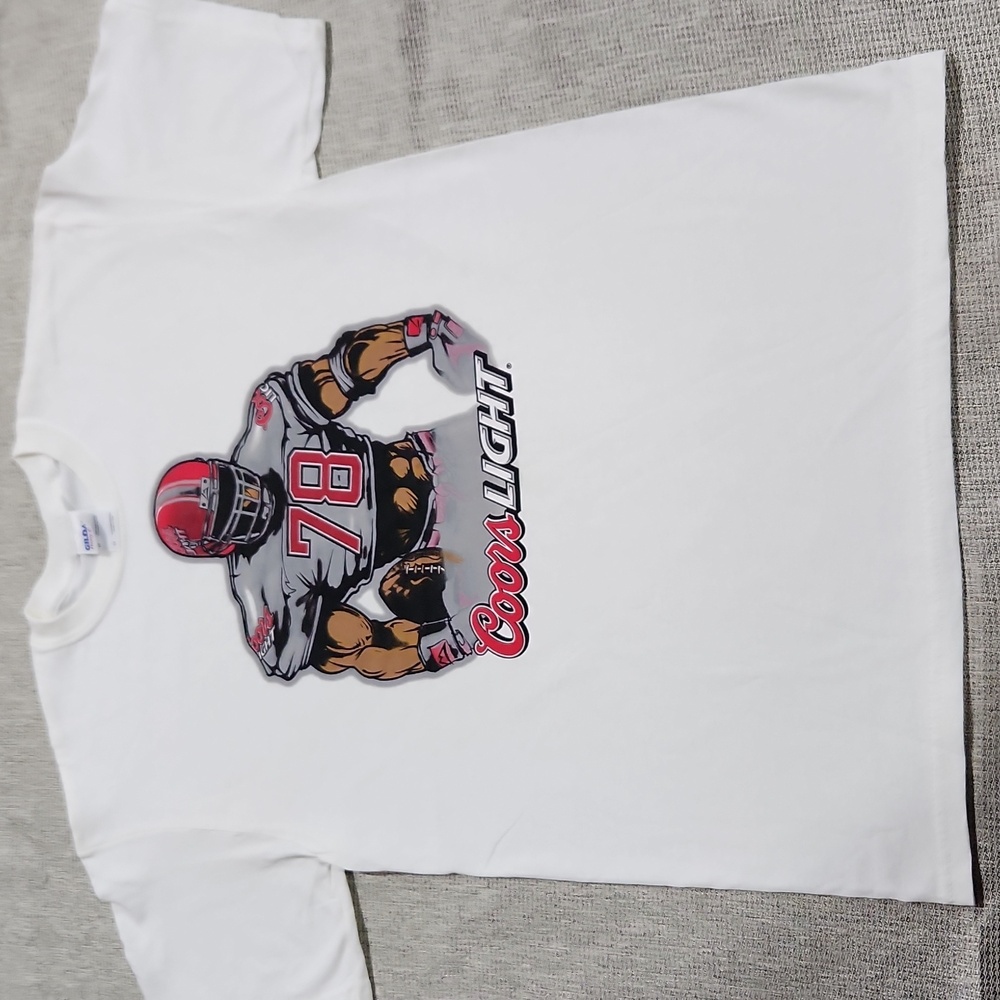 Vintage Y2K Football Coors Gildan Heavy Cotton Tee - Size Medium